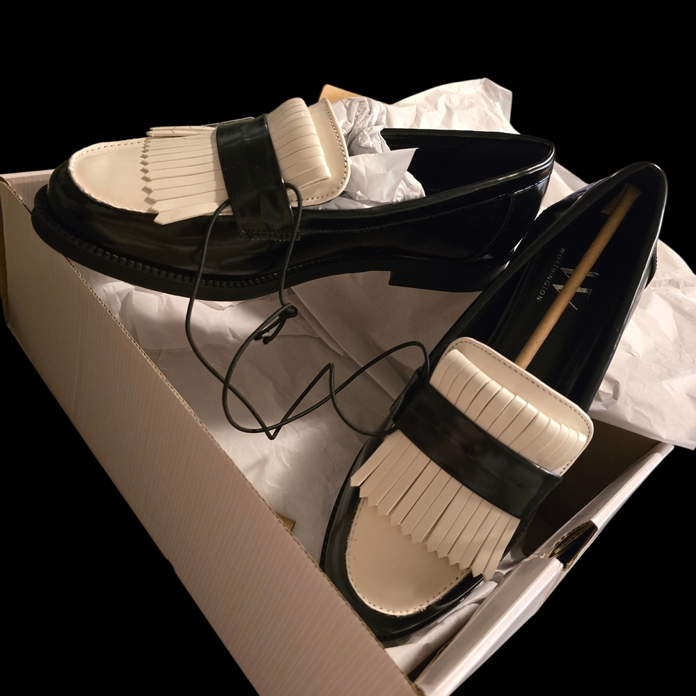 Worthington Black and Cream Women's Loafers